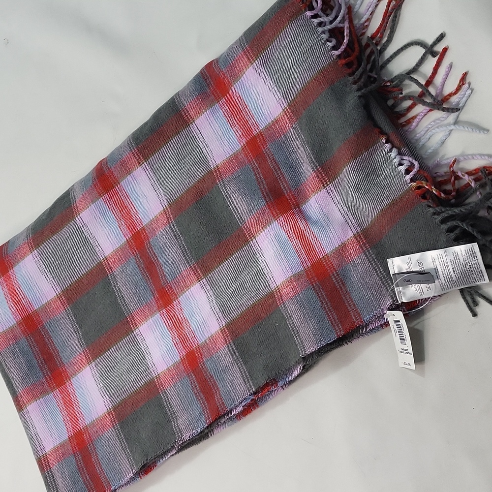 NWT Gap Blanket Scarf Pink Red Gray Plaid